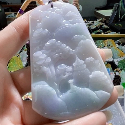 颈饰未镶嵌翡翠一个