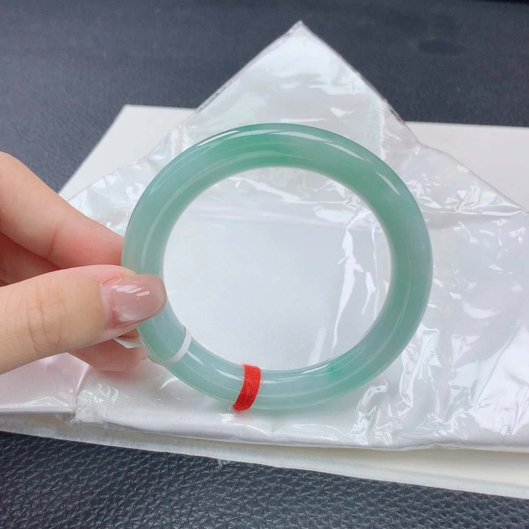 翡翠手镯未镶嵌翡翠661010