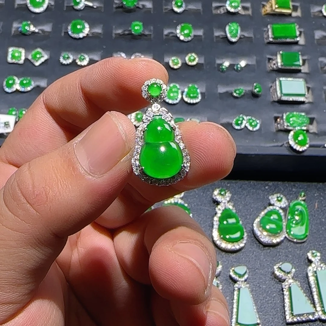 翡翠银S925镶嵌颈饰