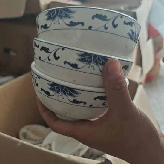 库存微瑕碗三个包邮