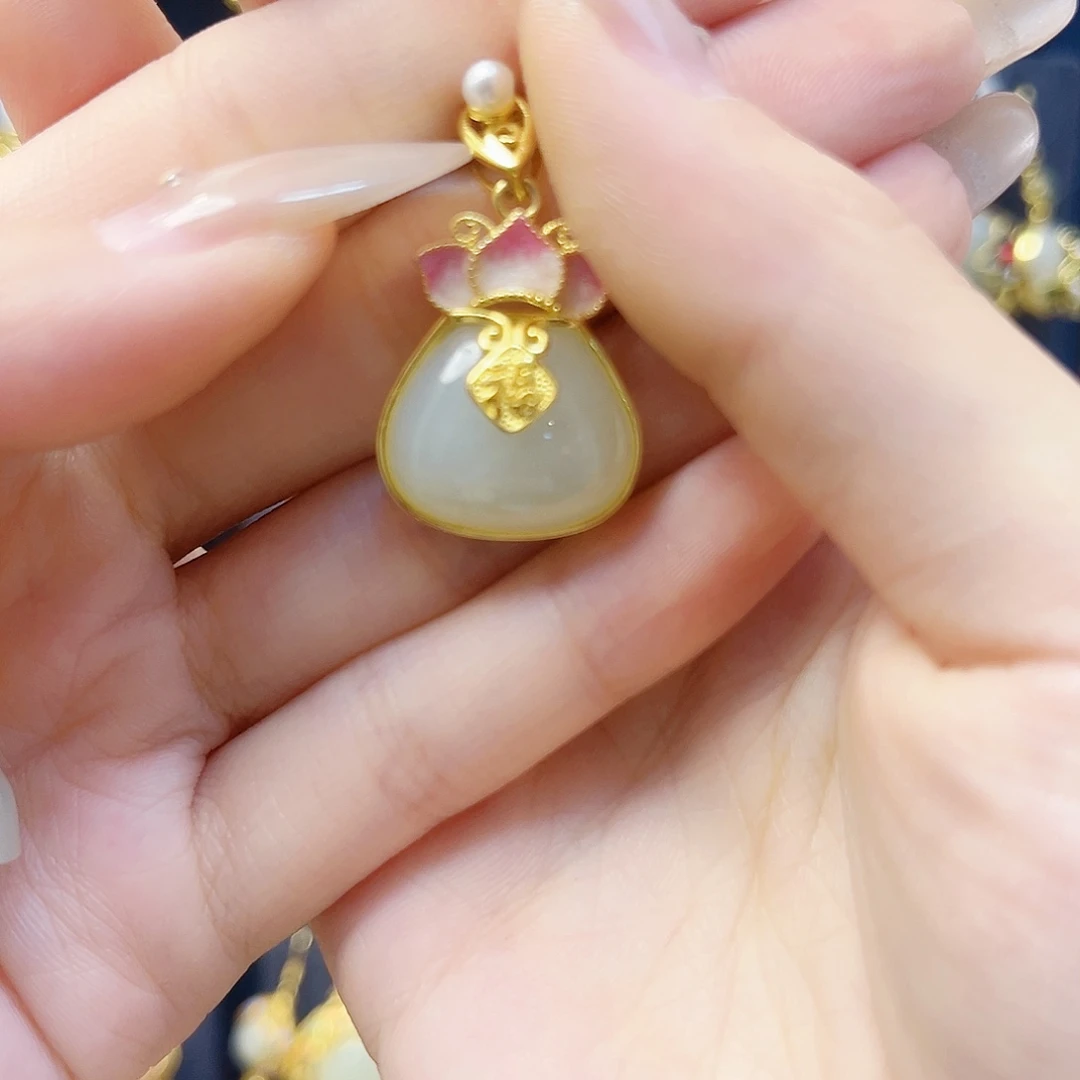 和田玉银S925镀金镶嵌颈饰