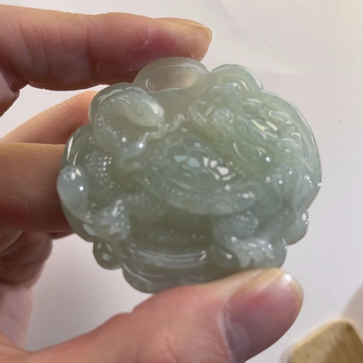 翡翠吊坠(赠链)未镶嵌代编织