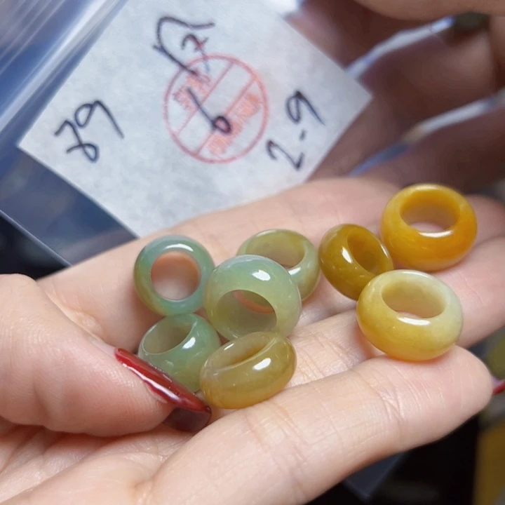 定制翡翠未镶嵌凤**丽戒