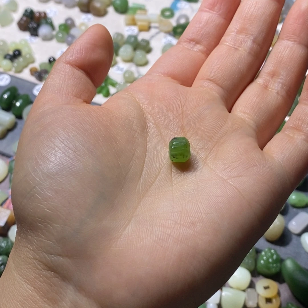 和田玉未镶嵌颈饰平**然