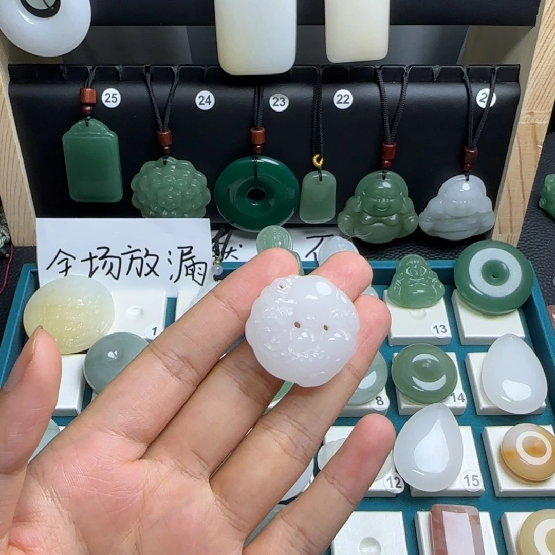 A***a石英石非金属吊坠