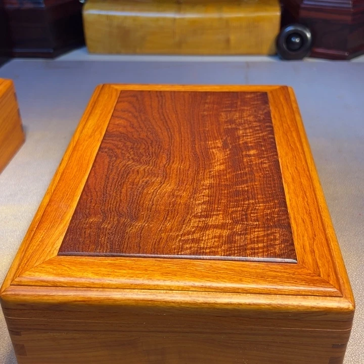 喵***咪机关盒。