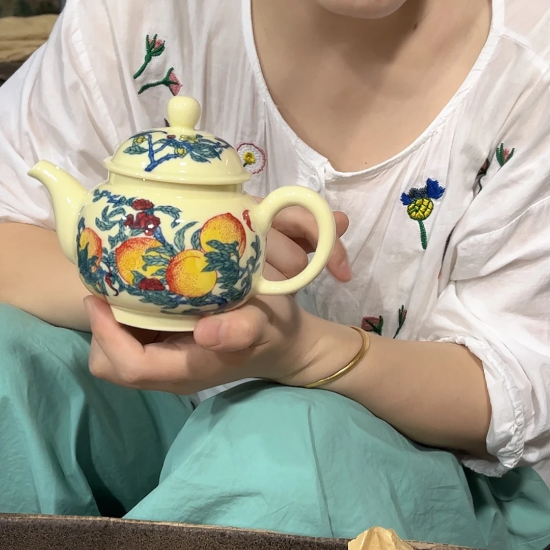摆件//////景德镇陶瓷瓷器。黄。