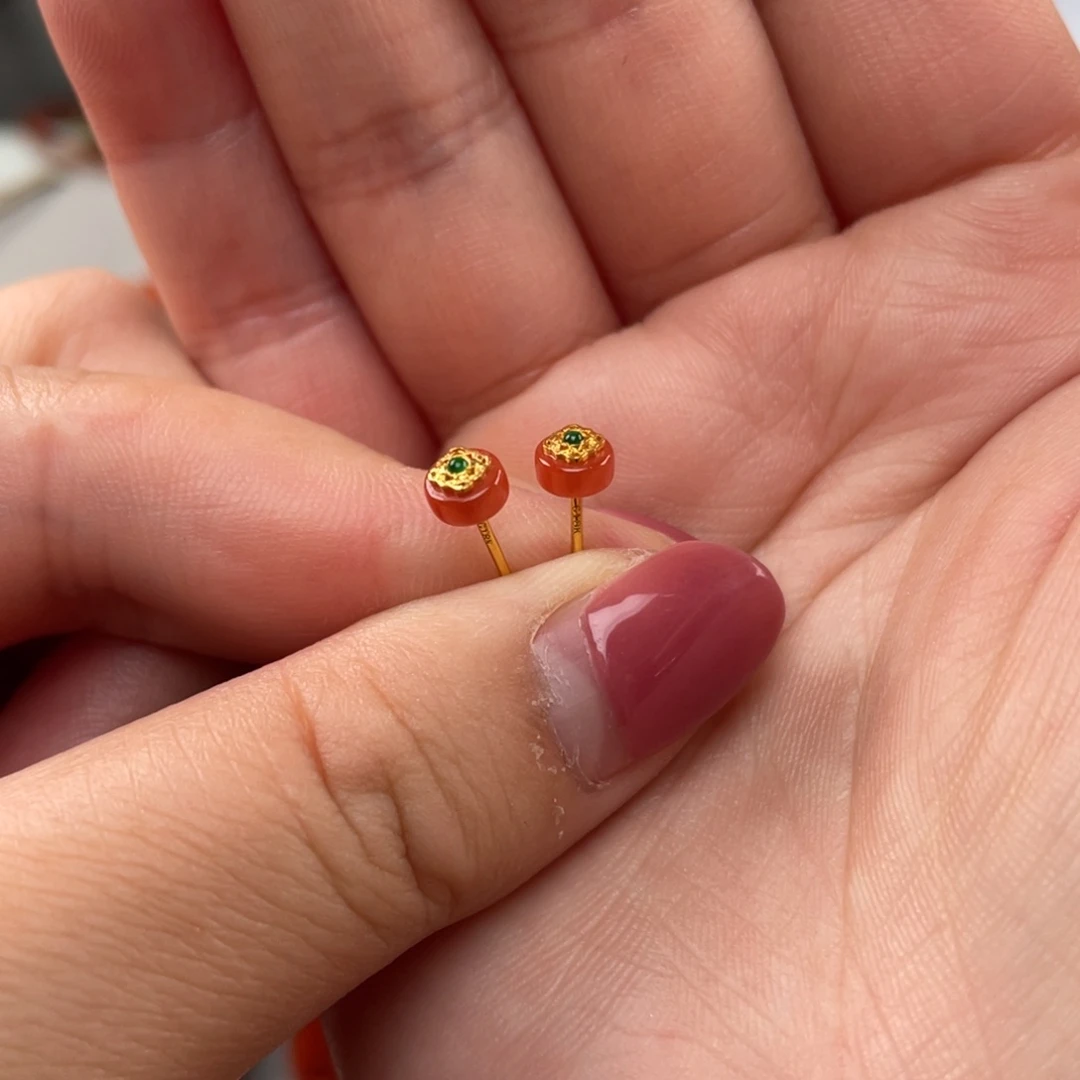 南红玛瑙耳坠未镶嵌