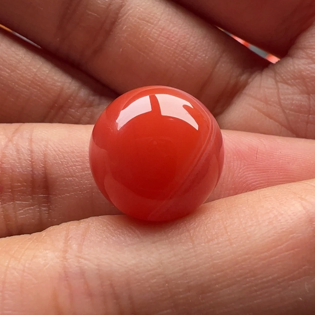 南红玛瑙圆珠14.7未镶嵌上****叔