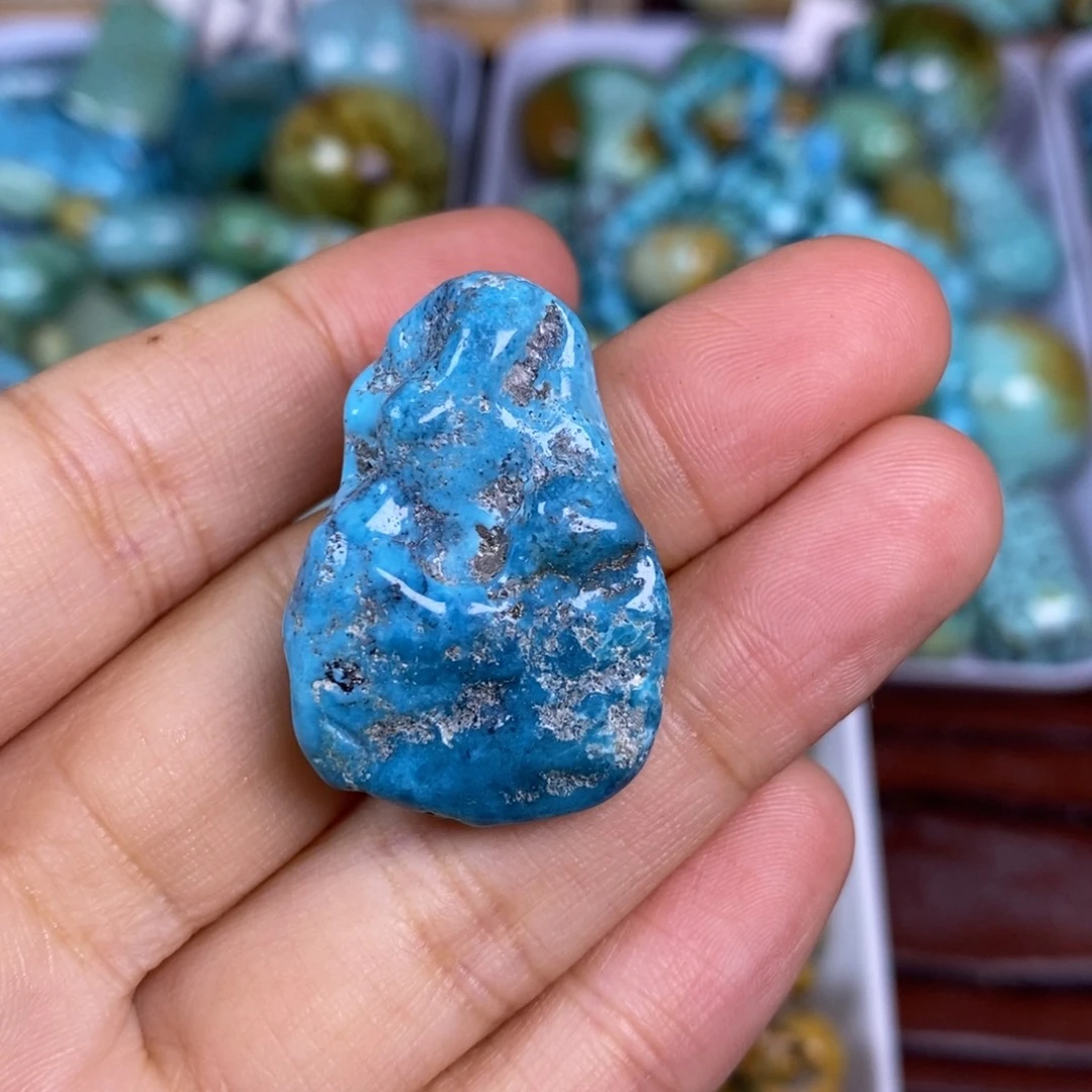 绿松石未镶嵌颈饰