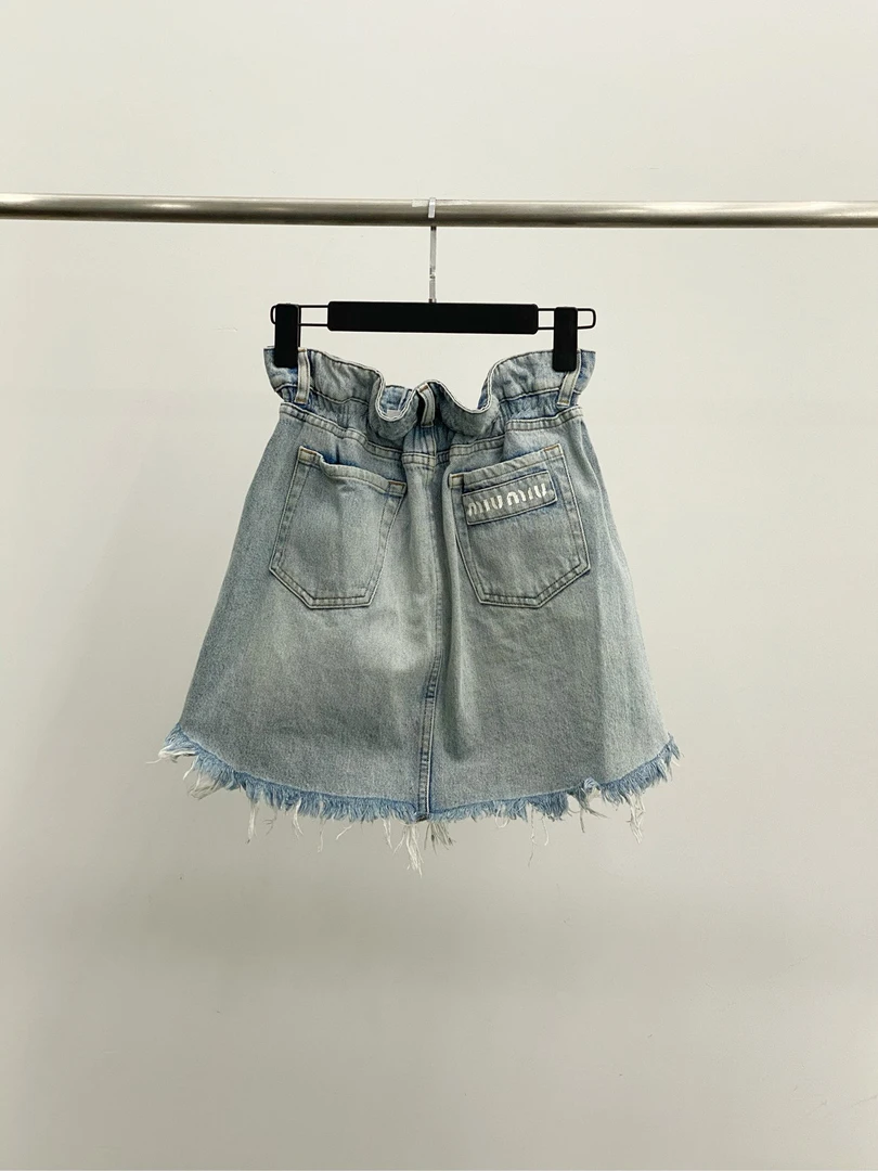 99新 MIU MIU/缪缪 sm12147045 水洗蓝背后logo短裙 44码