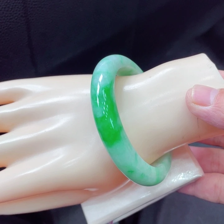 未镶嵌手镯翡翠翡翠