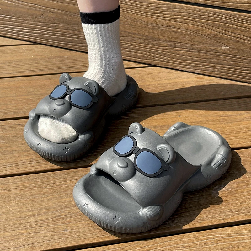 炫酷墨镜小熊拖鞋女款2025新款爆款夏天厚底防滑情侣凉拖鞋男