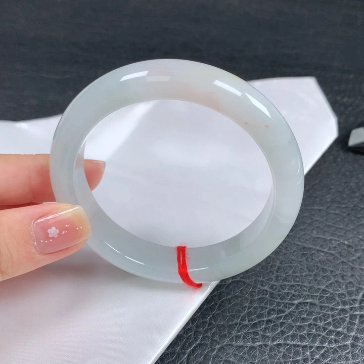 未镶嵌手镯翡翠。。