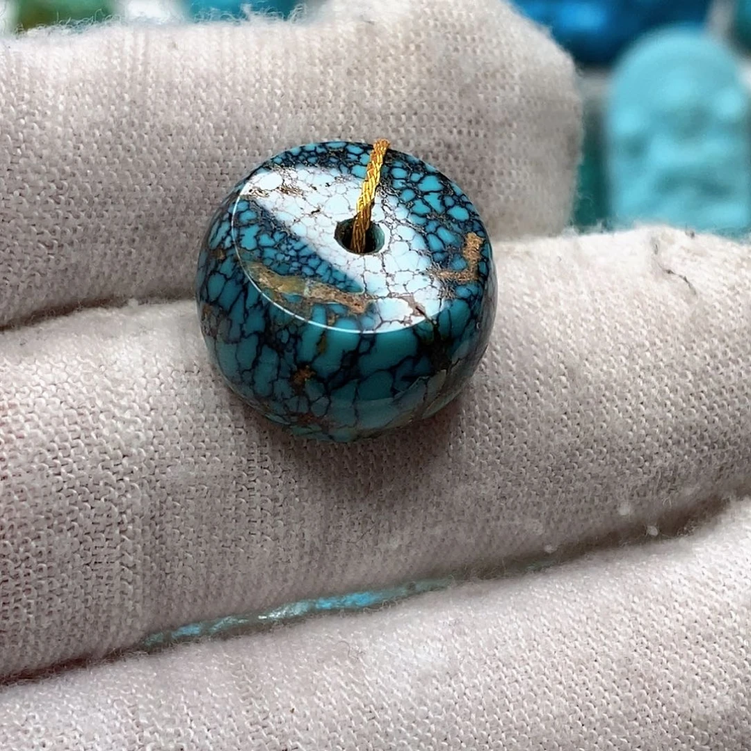 绿松石未镶嵌天然原矿 地大质检16.2mm