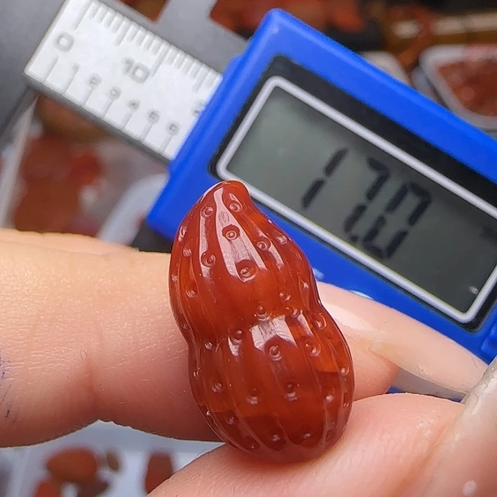 南红玛瑙未镶嵌颈饰