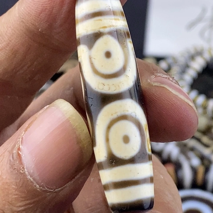 只买单纯的吊坠，没带链子，属的性质。