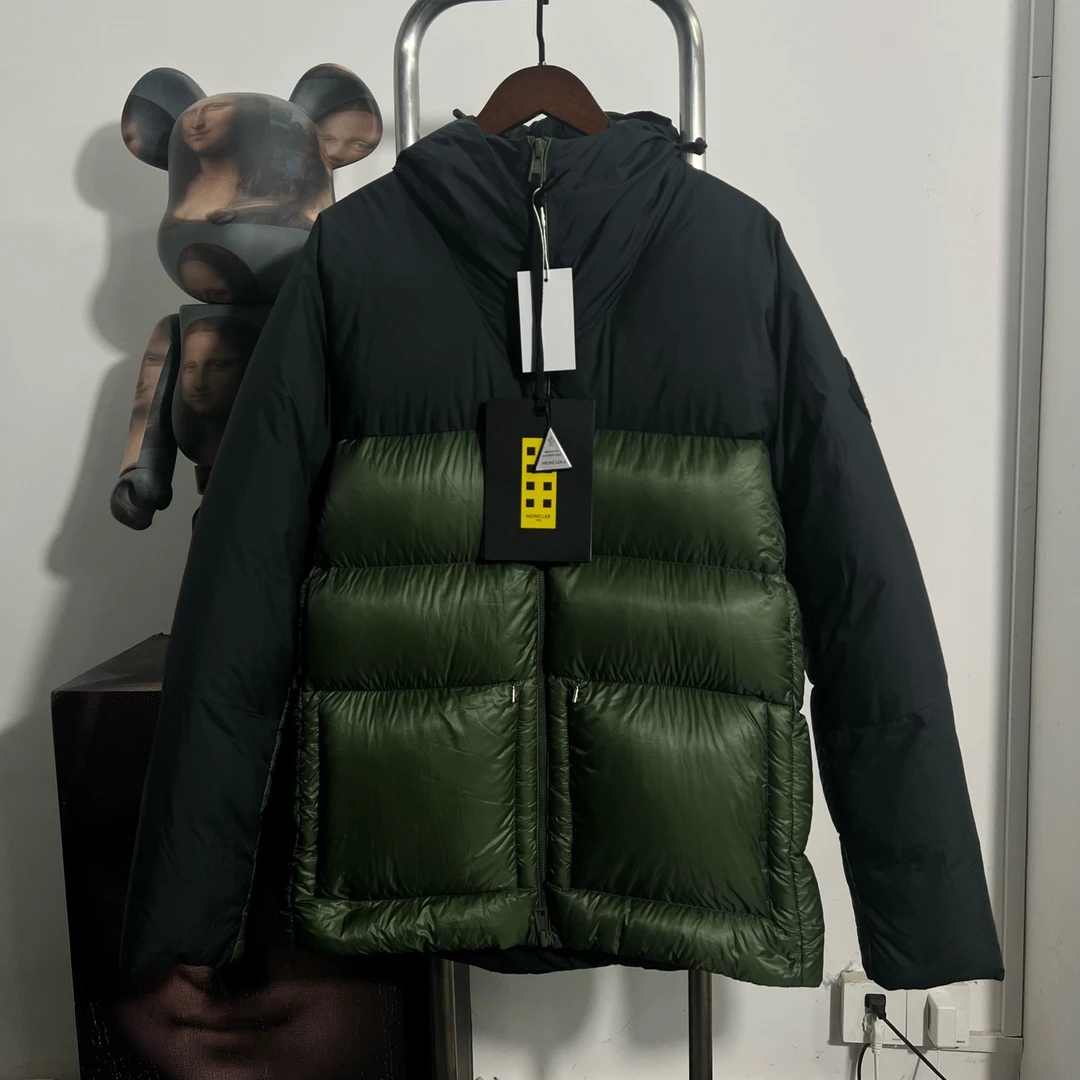 未使用 MONCLER 蒙口akiruno羽绒服x0919尺码：3衣长76胸围63
