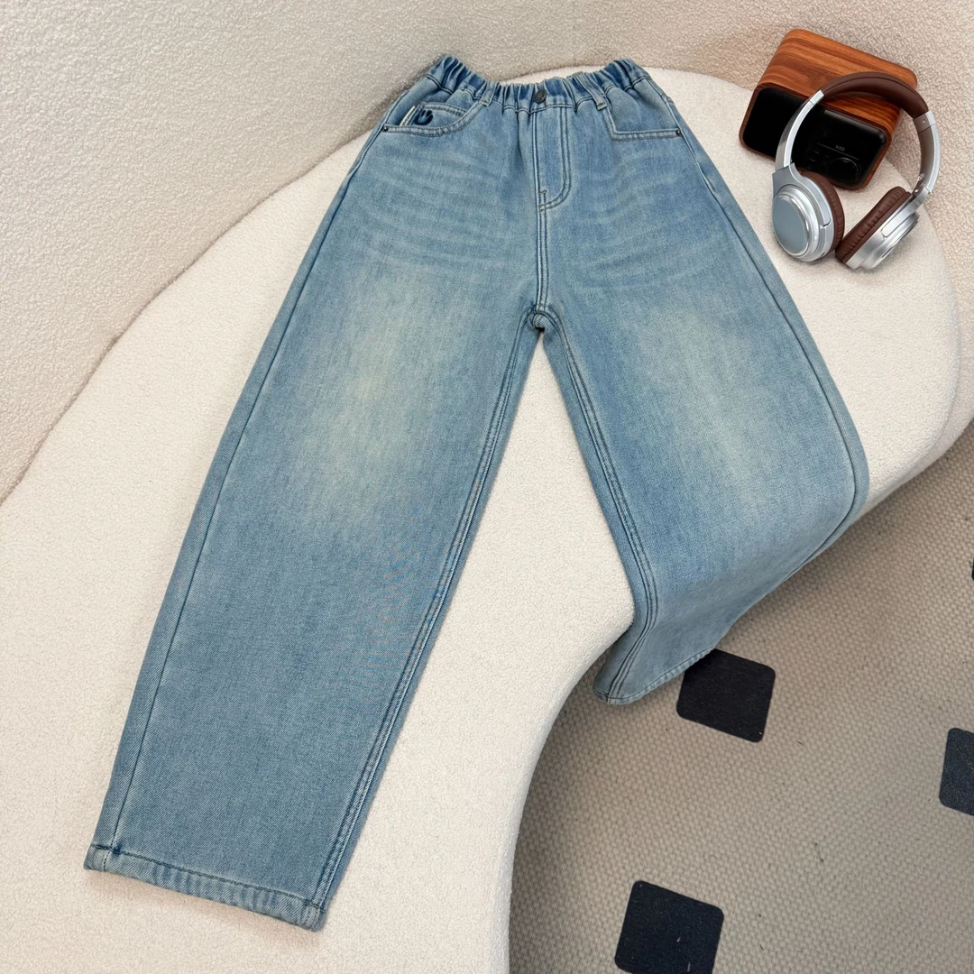 【2025春款新品】青少年时尚百搭宽松笑脸直筒牛仔裤HWC001