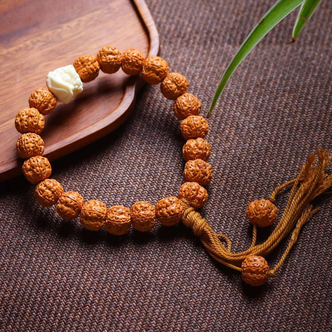 尼泊尔小金刚菩提14MM尺寸搭配象牙果醒狮流苏麻绳款（盘玩袋）