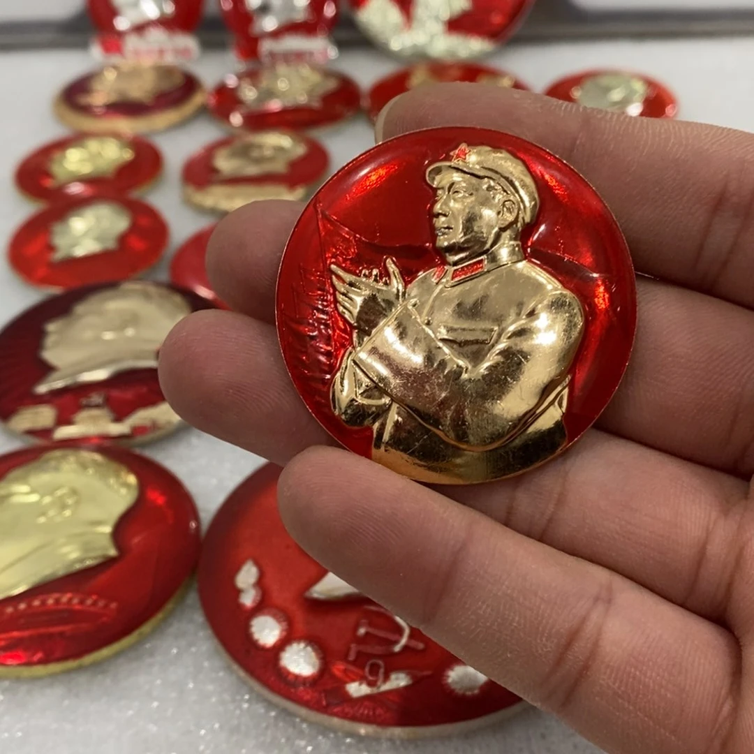 铝*️****红色纪念章拍手