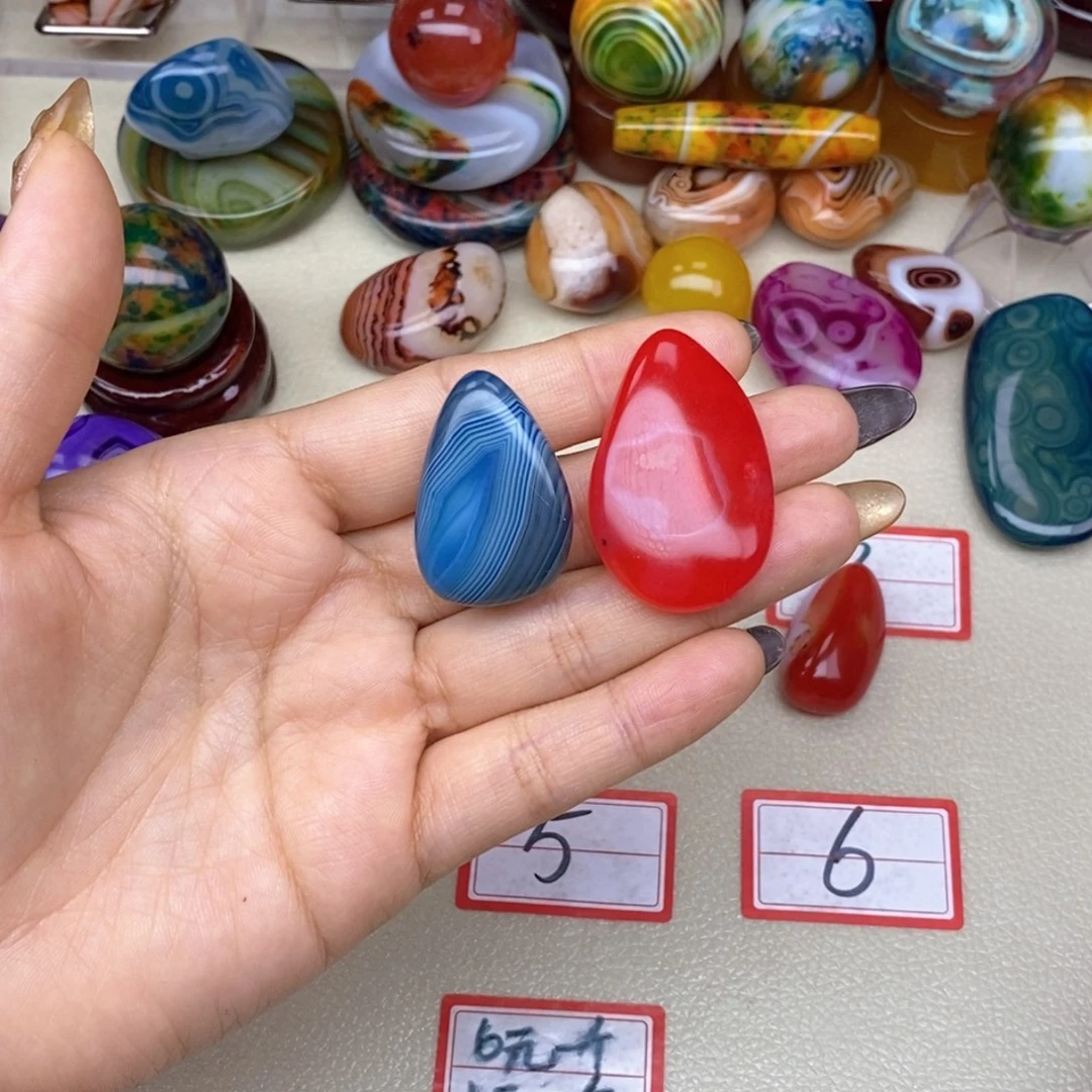 玛瑙/玉髓未镶嵌珠宝奇石