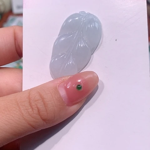 颈饰未镶嵌翡翠叶子