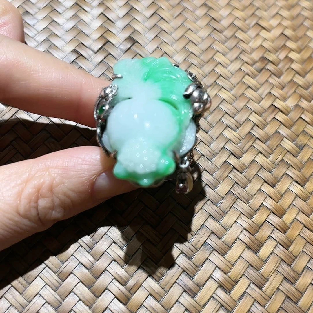 翡翠戒指银S925镶嵌个性十足时尚