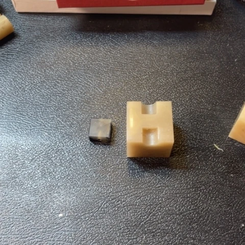 碗***伊犁石印石3.0工字，1.5穿戴