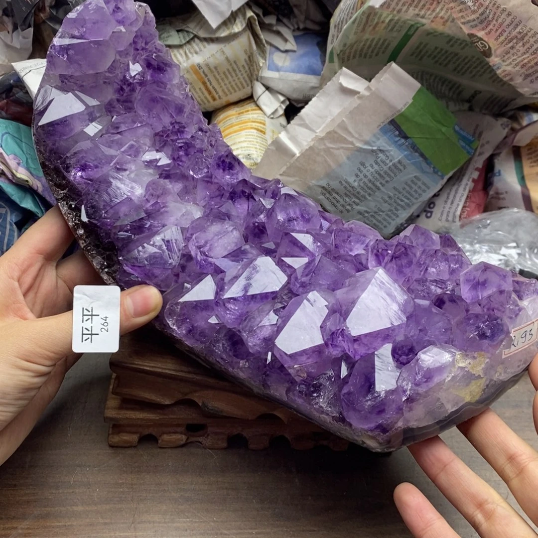 未镶嵌水晶珠宝半成品