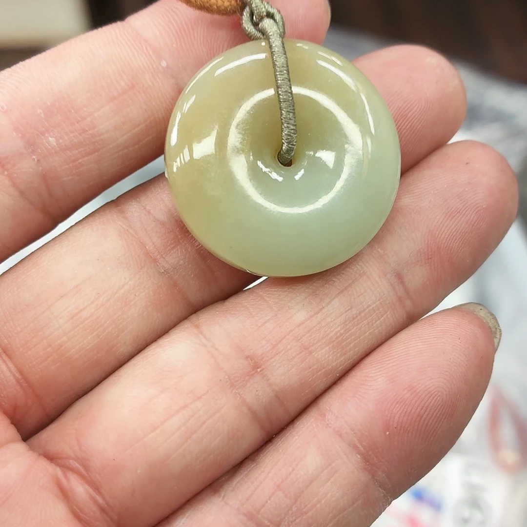 小***茶和田玉（糖玉）未镶嵌颈饰Pj818