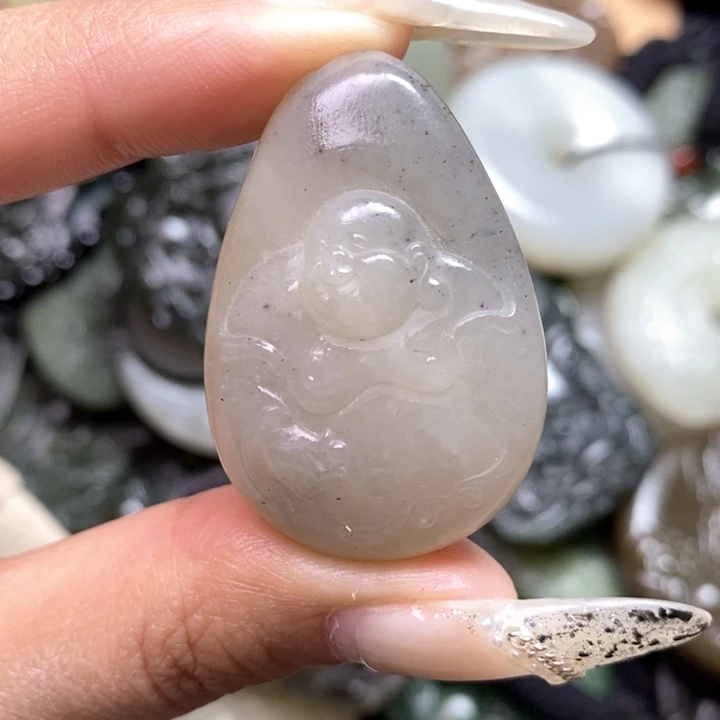 和田玉颈饰未镶嵌