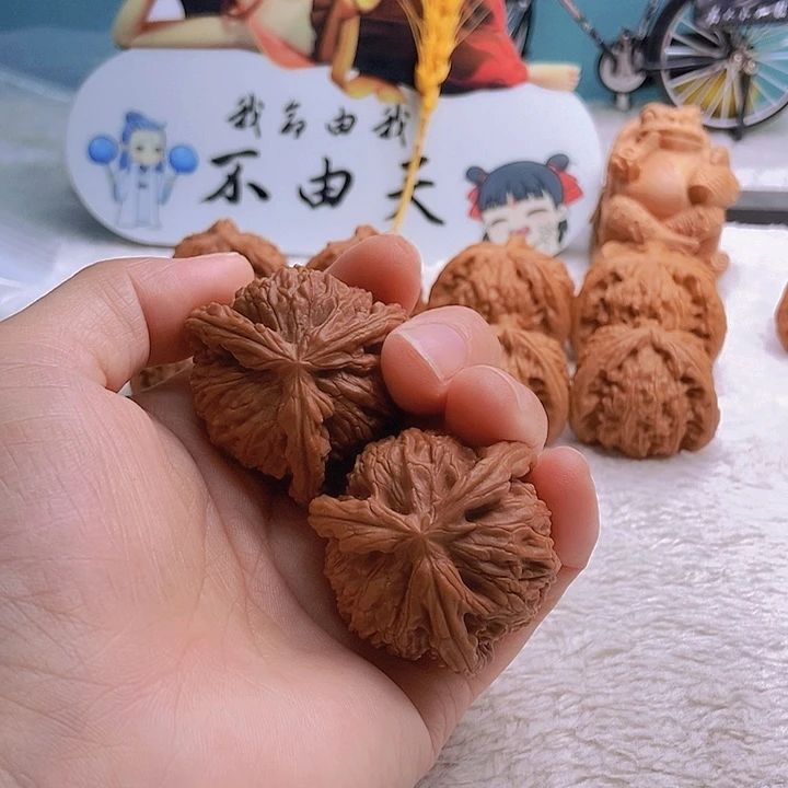 吊坠文玩核桃彪*三棱