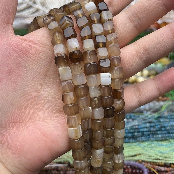 玛瑙/玉髓未镶嵌珠宝半成品一条7mm左右玛瑙方糖