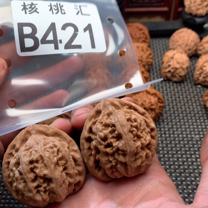 吊坠文玩核桃核尊