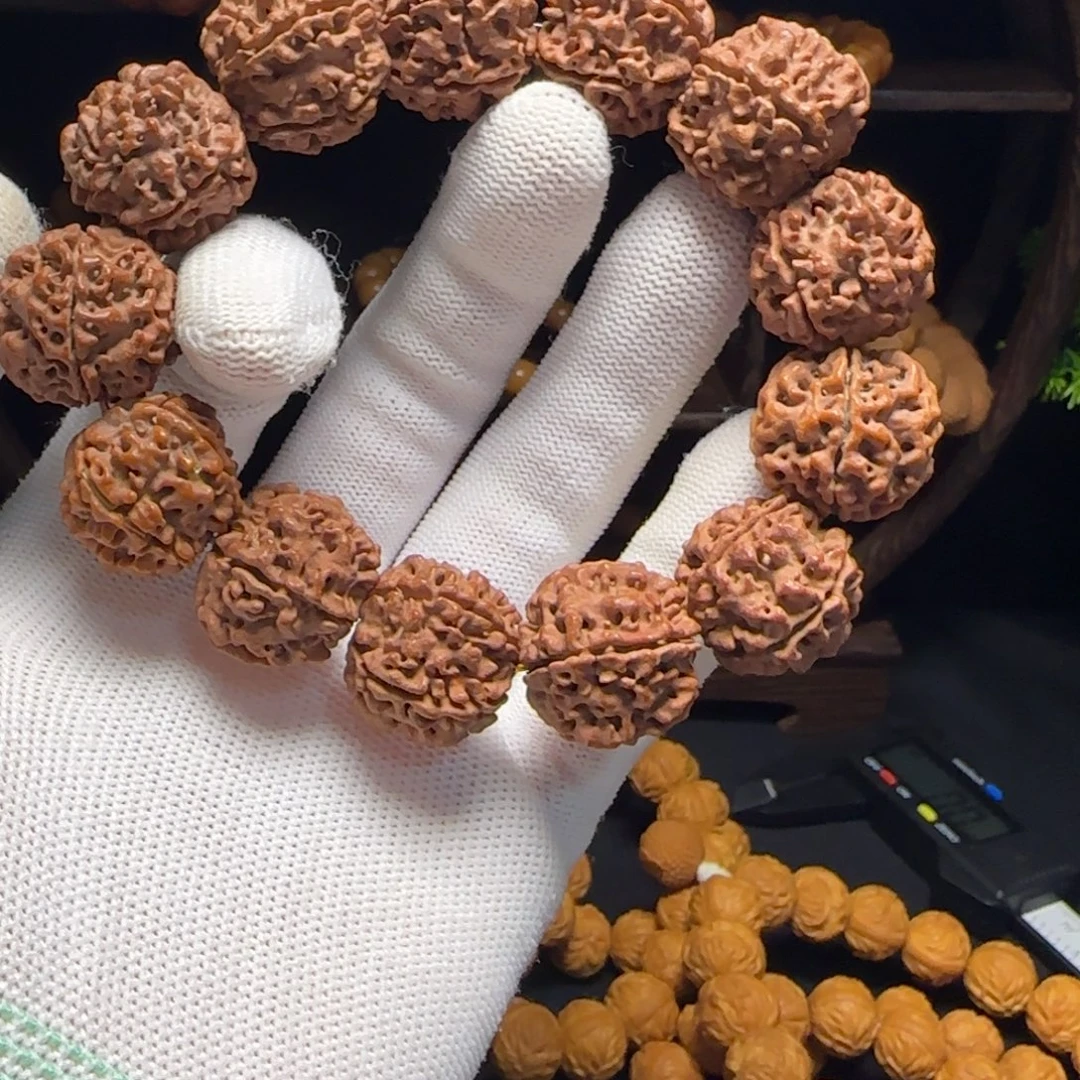 热***Ψ猴头核桃吊坠大金刚