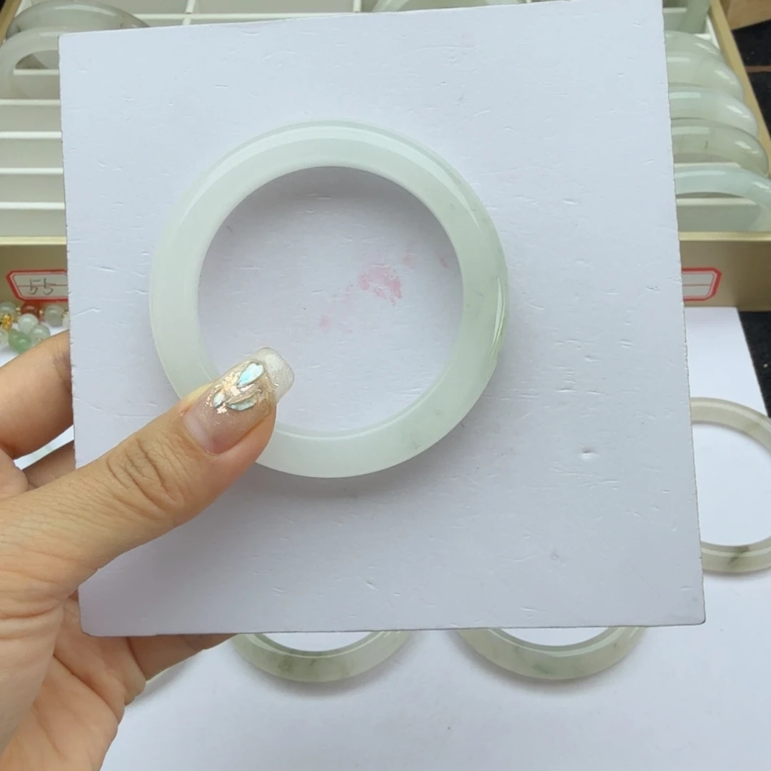 石英质玉手镯未镶嵌乐****⁰