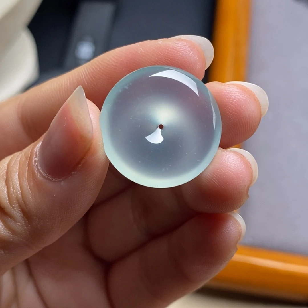 翡翠未镶嵌颈饰高冰浅浅薄荷绿晴底起光清爽平安扣21.7-4.8