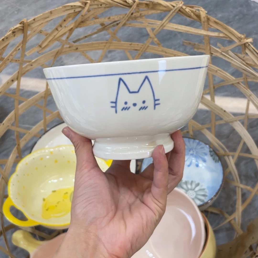 陶瓷微瑕餐具介意勿拍，满18飞！
