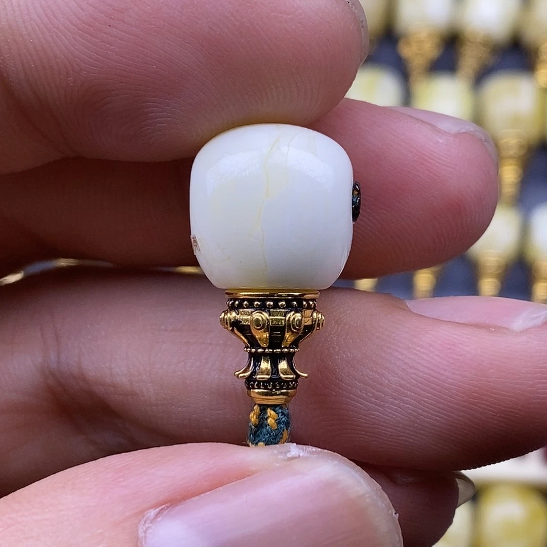 裸石琥珀18K金镶嵌13.2mm金塔三通