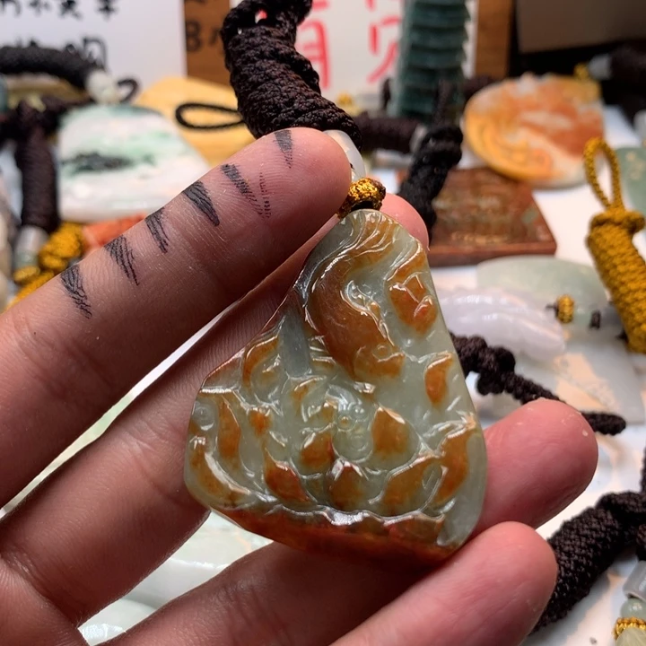 翡翠未镶嵌颈饰保真天然a货翡翠