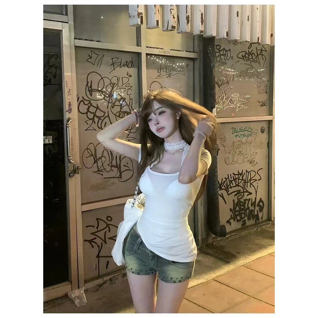 纯欲风挂脖蕾丝白色u领短袖T恤女夏季性感辣妹紧身收腰不规则上衣