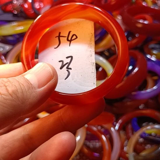 玛瑙/玉髓手镯未镶嵌