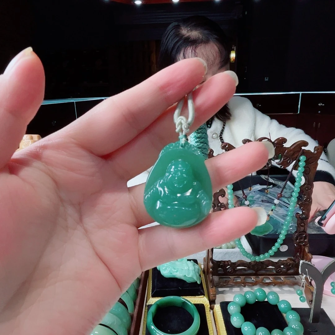 密玉（石英质玉）未镶嵌颈饰