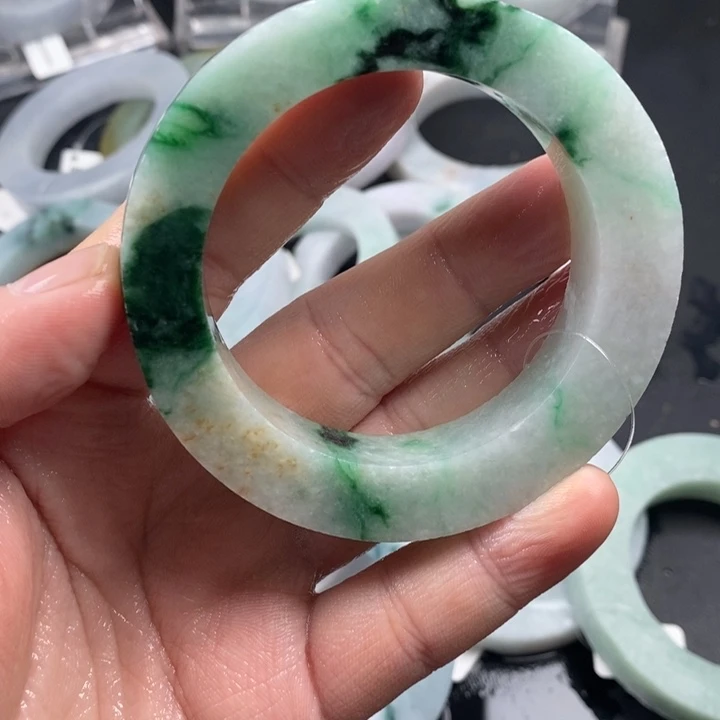 宜***房定制翡翠未镶嵌翡翠