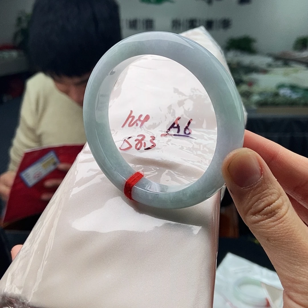 翡翠未镶嵌手镯拍一发一