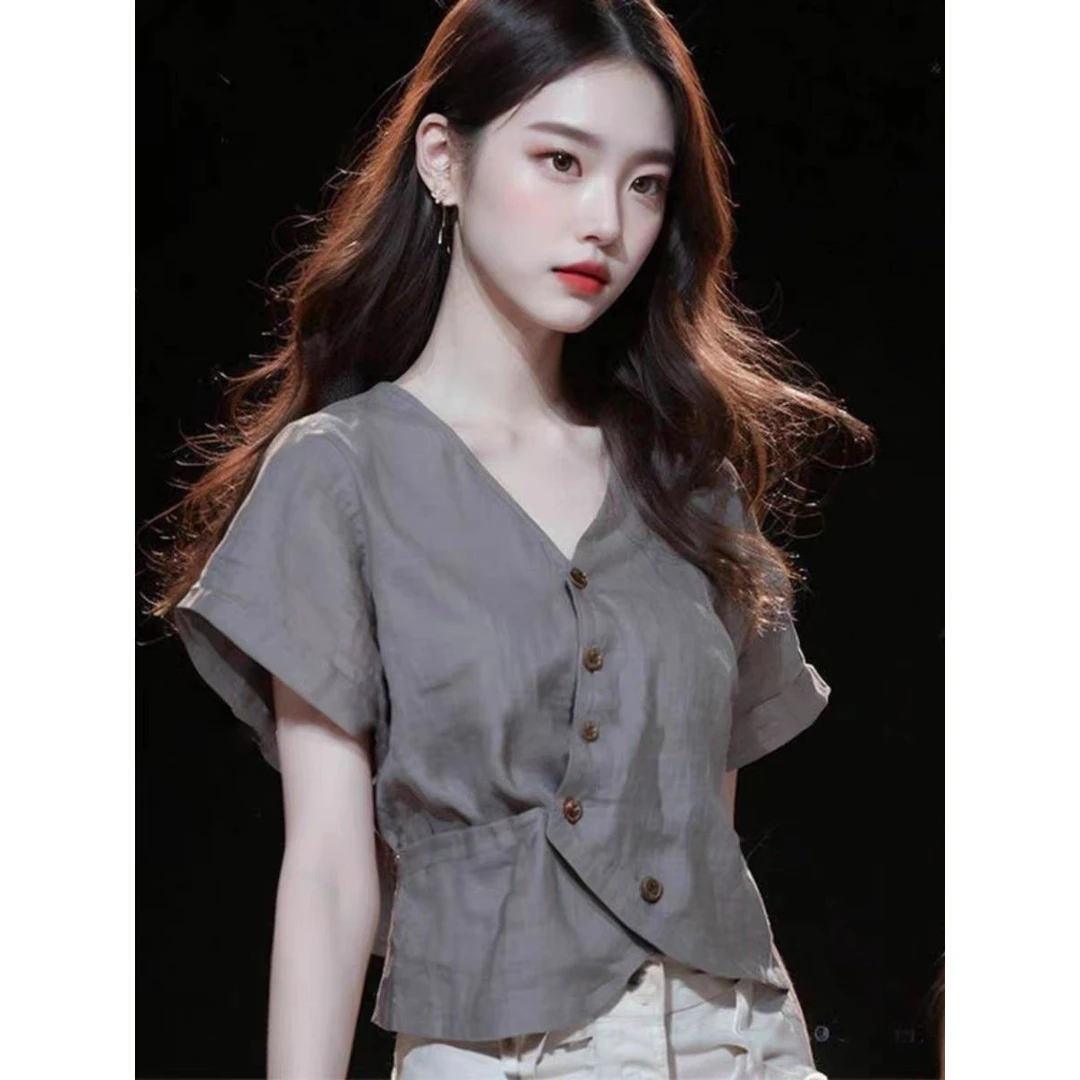 大码法式奢v领亚麻短袖衬衫女设计感小众别致漂亮短款绝美上衣