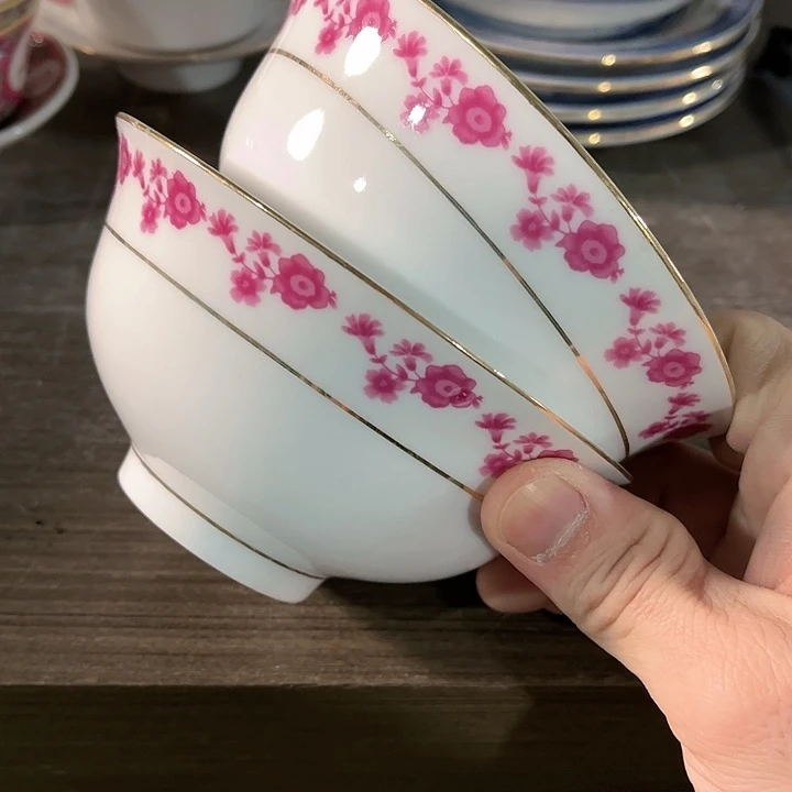 瓷片///////直径12.5厘米。2个。