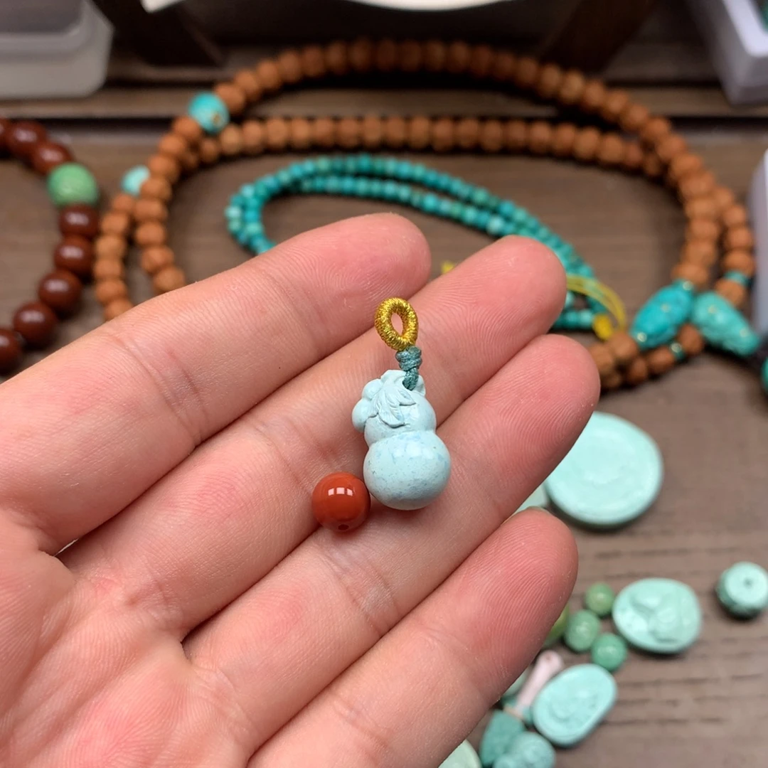 南红玛瑙未镶嵌雕刻