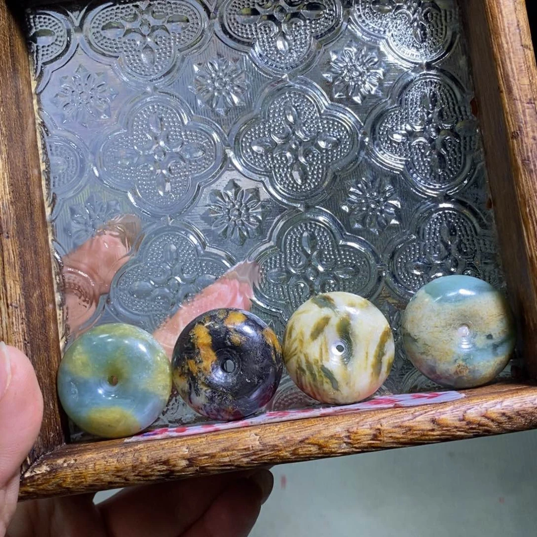 合金蛇纹石玉颈饰34